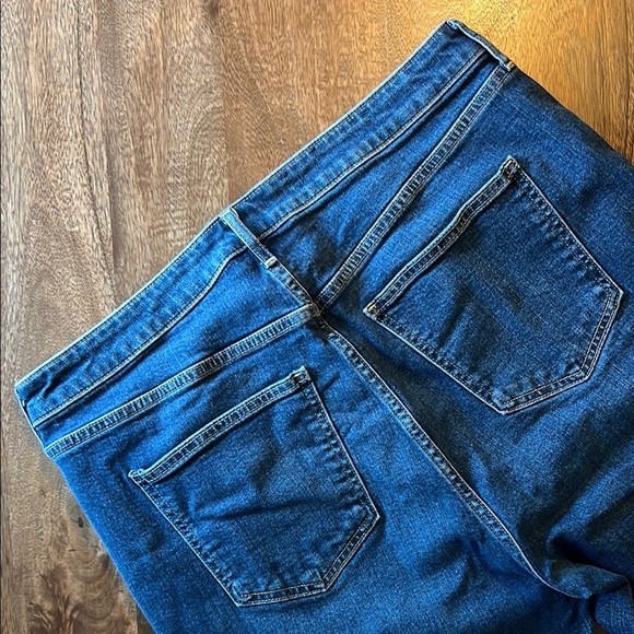 GAP | Classic Blue Vintage Slim Sky High Jeans - Picture 5 of 8